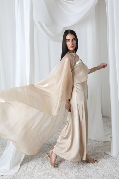 Leila set in gold