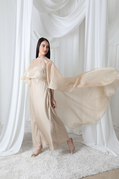 Leila set in gold